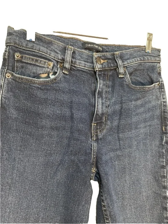 Calvin Klein Jeans Women’s Size 8 Blue Medium Wash straight Leg Denim - Picture 4 of 12
